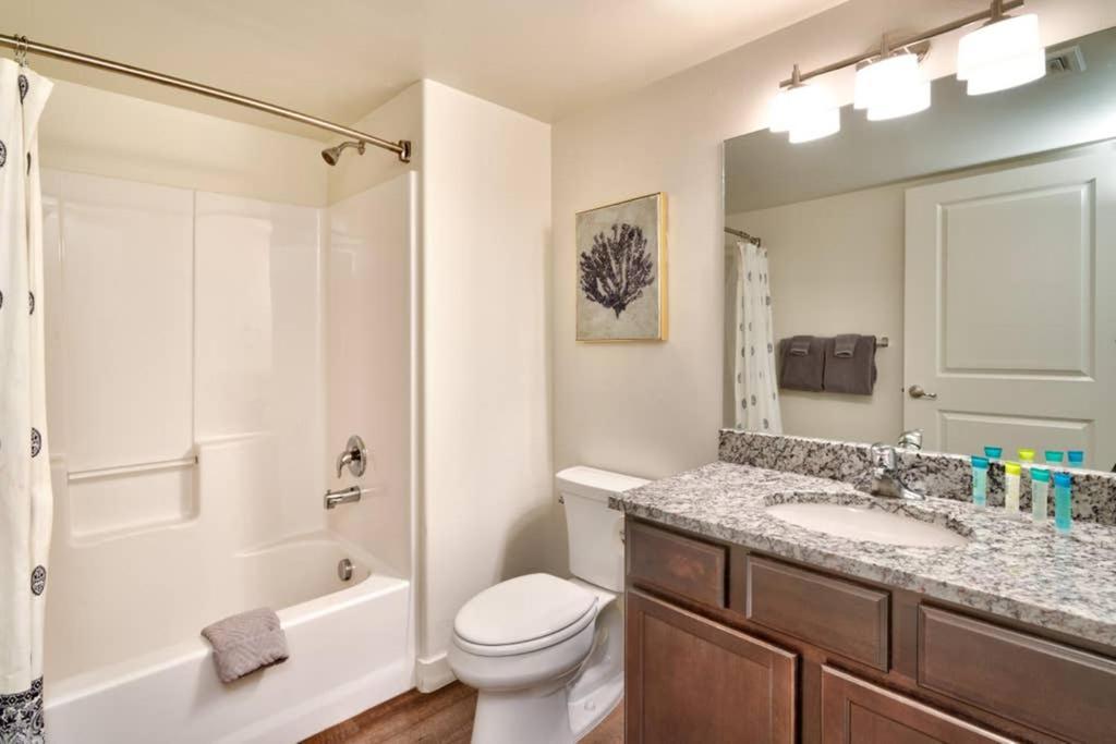 6H Spacious Redcliff Condo, Pool & Hot Tub Moab Luaran gambar