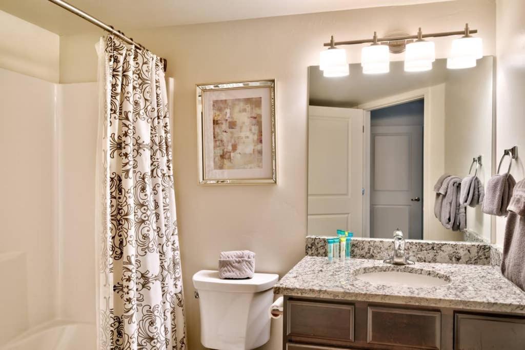 6H Spacious Redcliff Condo, Pool & Hot Tub Moab Luaran gambar